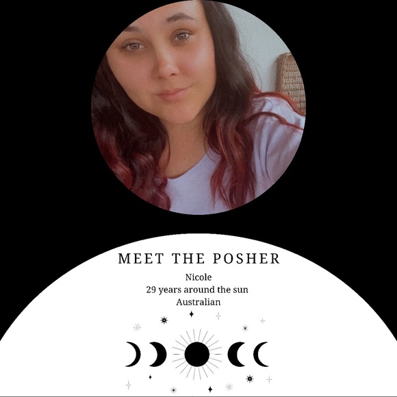 🤍🤍MEET THE OWNER - NICOLE 🤍🤍 - Picture 2 of 3